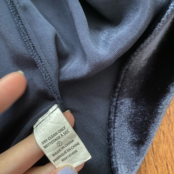 Ramy Brook off the shoulder Velvet Liza smocked navy blue Top - Picture 10 of 10